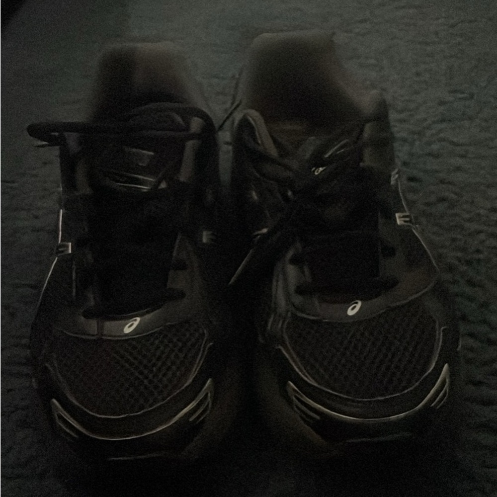 Black ASICS 1130 gels TRADE ONLY!!! I need some decent reps HAMPTON GA AREA - Picture 3 of 3